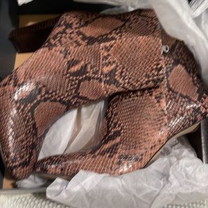 Beautiful Anne Taylor Snake Bootie